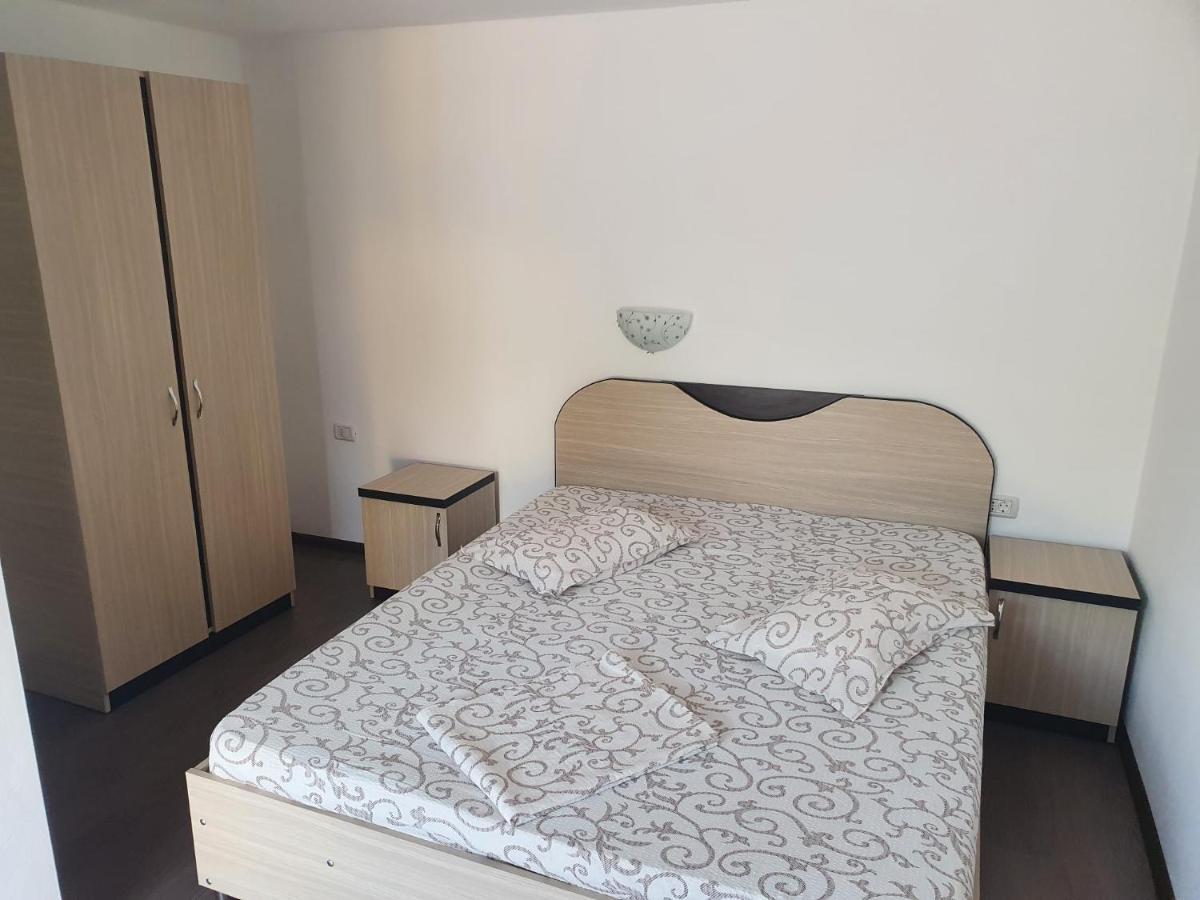 Cornelius Guest house *